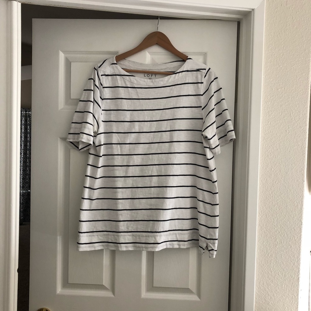 Loft ballet neck tee. EUC